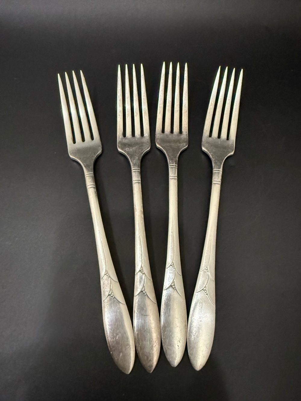 4pcs Vintage ONEIDA Community Plate Lady Hamilton Silver-plate Dinner Forks